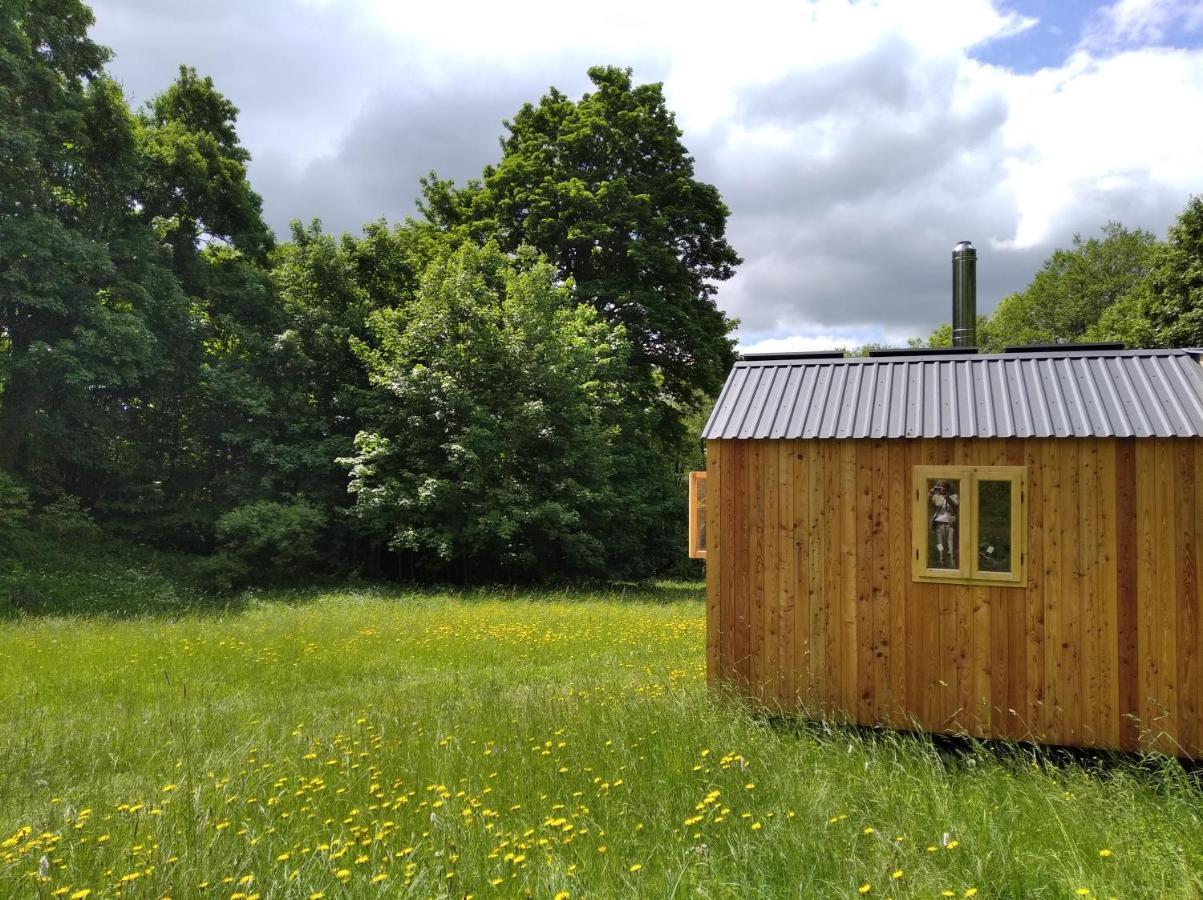 Celorocni Glamping V Pohodlnem Domecku Villa Vyprachtice Exterior photo