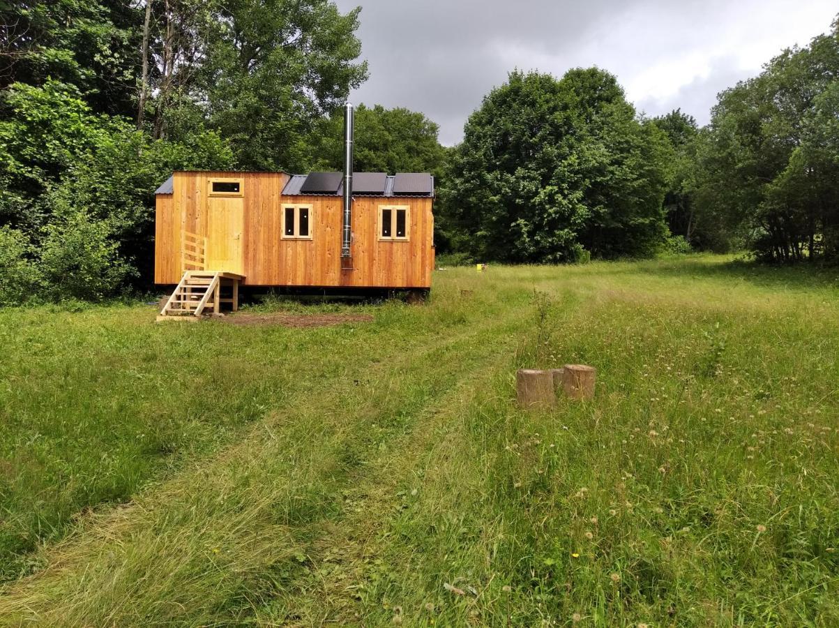 Celorocni Glamping V Pohodlnem Domecku Villa Vyprachtice Exterior photo